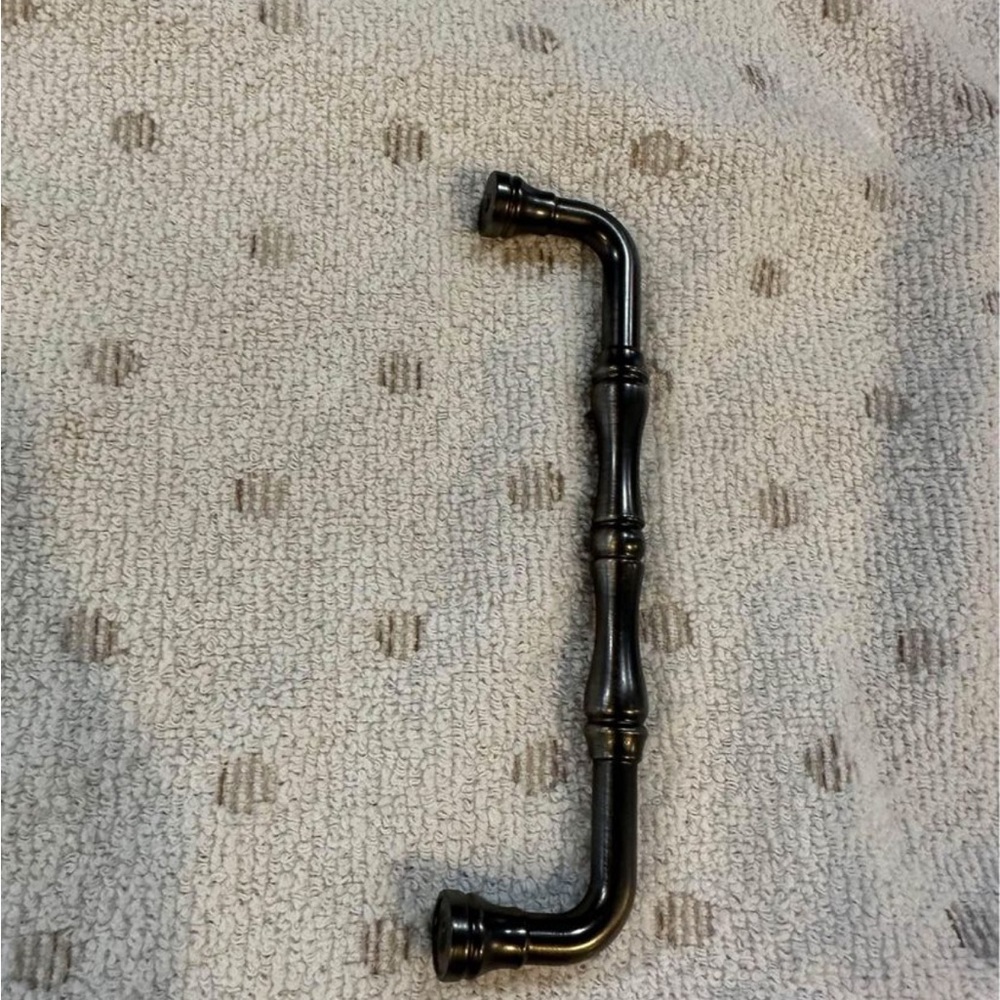 Cabinet pulls 26 total